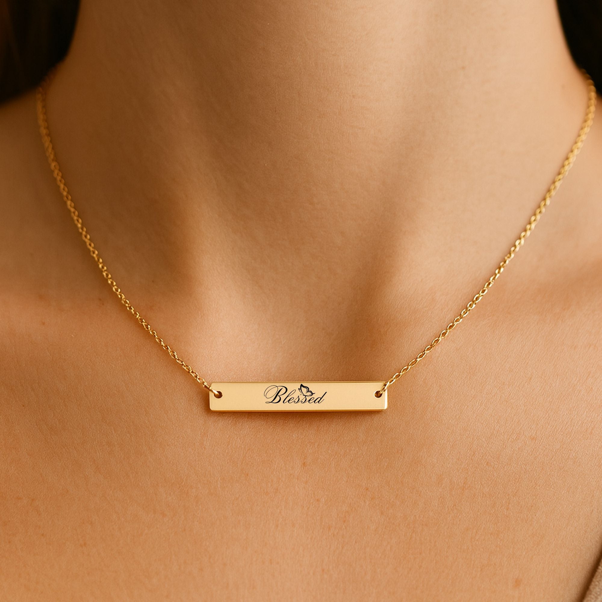 Personalisierte christliche Halskette mit Gravuranhänger – Gold
