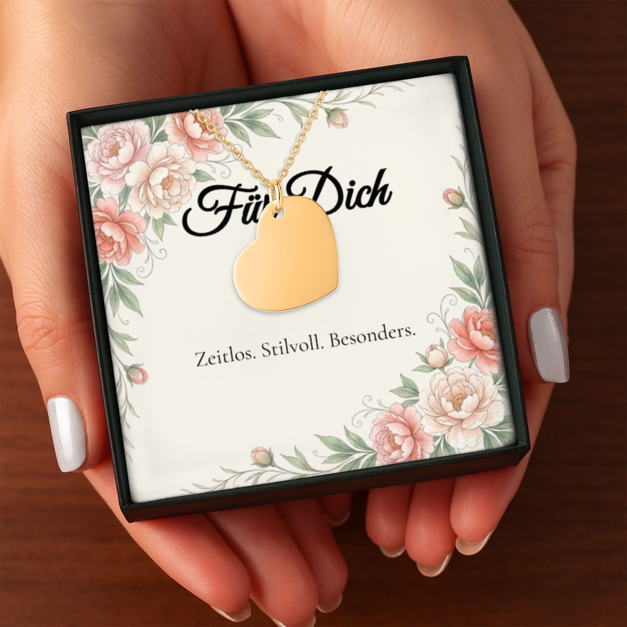 Herzkette in Schmuckbox – Goldene Herzkette in eleganter Box mit Aufschrift Für Dich, perfektes Geschenk für Frauen